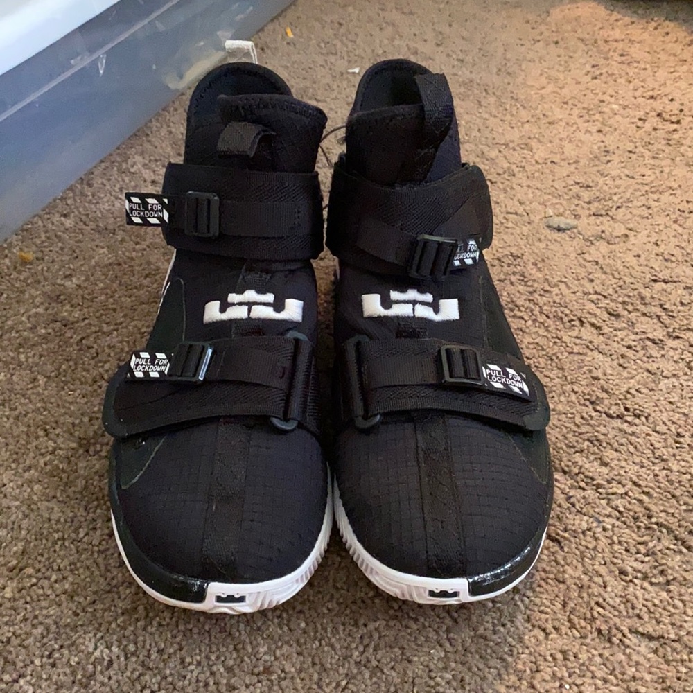 Nike Lebron Girls basketball shoes